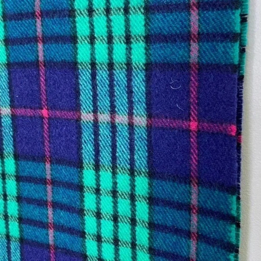 Morgan Taylor lambswool scarf Blue/Green/Pink‎ Plaid
